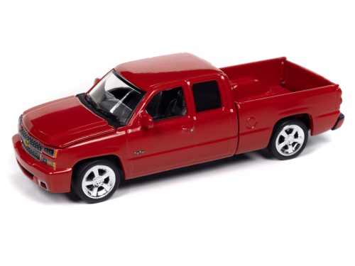 Auto World 2006 Chevy Silverado SS Truck (Extended Cab w/Fleetside Bed) 1:64 Diecast